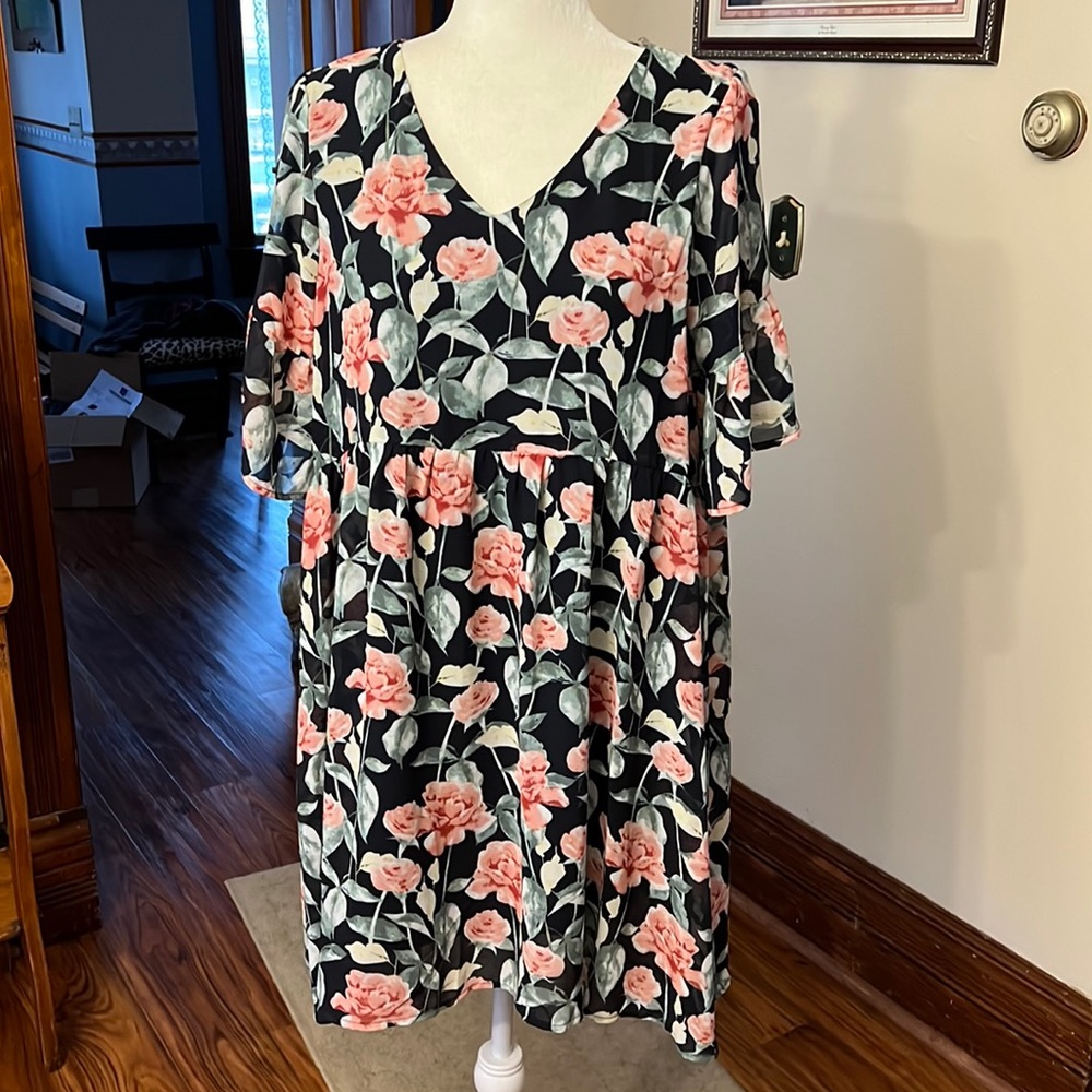Staccato Mini Dress Navy with Pink Flowers Sz L